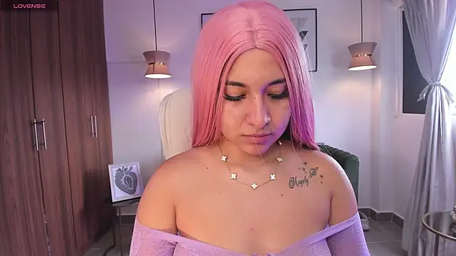 DANDARA THOM online show from December 5, 2025, 7:12 pm