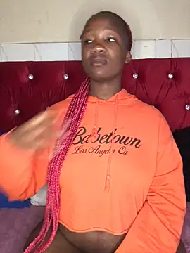 MissREAHx online show from September 19, 2025, 1:37 pm