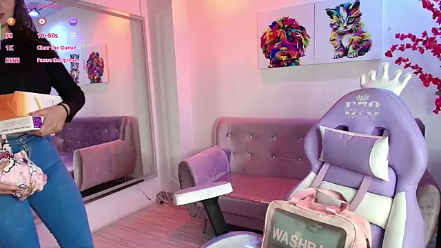 Antonella wild online show from November 16, 2025, 3:33 am