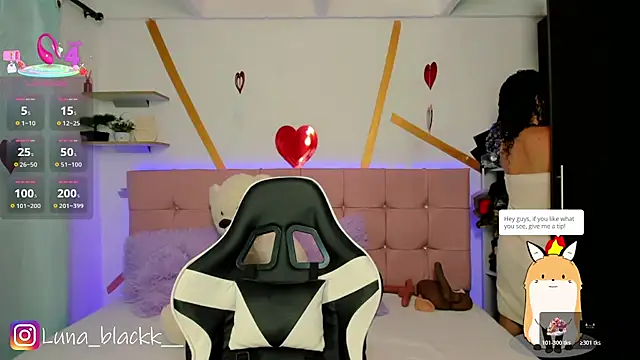 Luna blackk online show from February 21, 2026, 9:06 pm