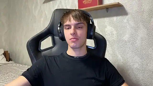 elliot scott online show from September 27, 2025, 2:12 pm