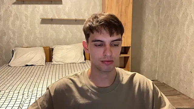 elliot scott online show from September 12, 2025, 1:55 pm