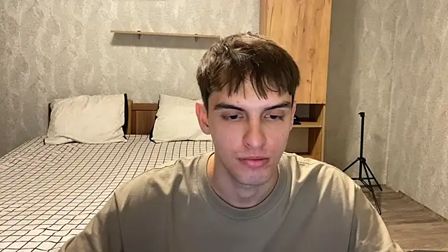 elliot scott online show from September 16, 2025, 5:03 pm