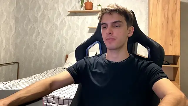 elliot scott online show from September 23, 2025, 1:51 pm