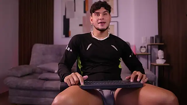 DaviesBrown online show from December 2, 2025, 9:49 pm