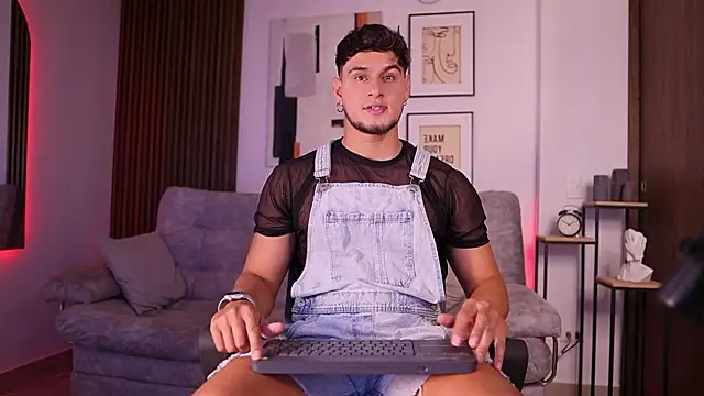 DaviesBrown online show from September 15, 2025, 9:04 pm