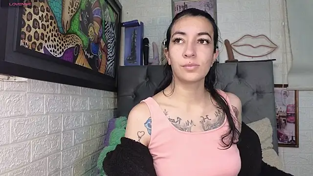 SALOME KORLAND online show from September 9, 2025, 3:21 pm