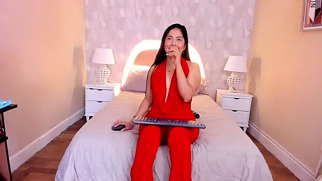 isabella milf  online show from March 14, 2026, 7:20 pm