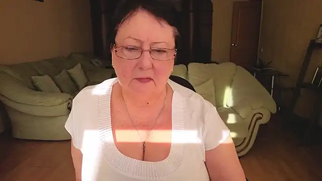 Margo Moll online show from February 22, 2026, 11:34 am