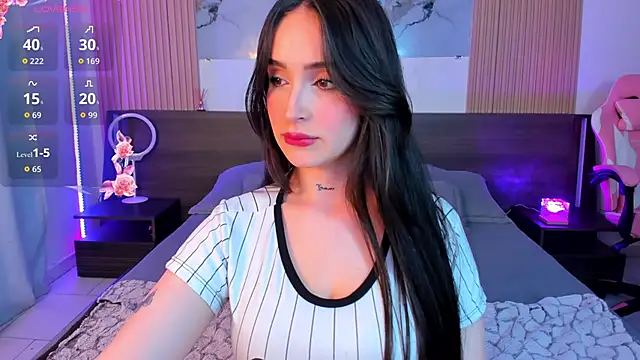 samanthaa moon online show from September 17, 2025, 10:34 pm