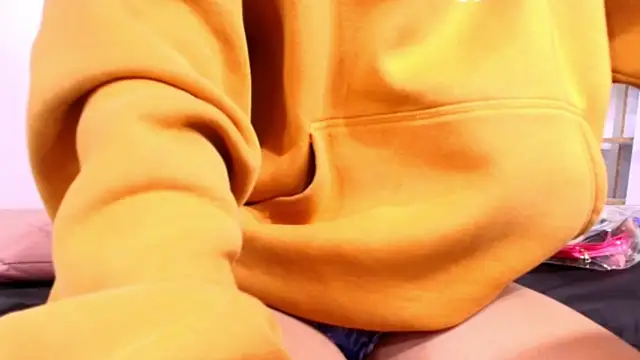 celeste moonx online show from October 4, 2025, 11:56 am