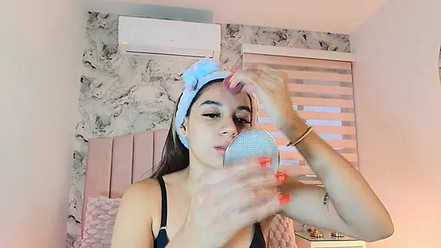 celeste moonx online show from November 10, 2025, 12:10 pm