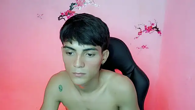 Thommy cute online show from September 27, 2025, 6:14 pm