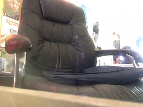 lilthicky352 online show from November 25, 2025, 7:14 pm