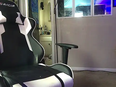 lilthicky352 online show from October 2, 2025, 2:20 pm