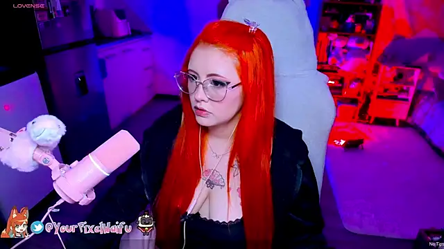 AlyssaRomanova online show from October 5, 2025, 2:35 am