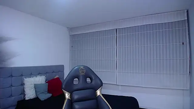 Stephany Rodriguez online show from November 4, 2025, 3:05 pm