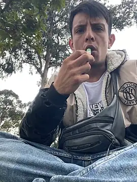 Snapshot of andrewcoopper1 chatting on February 3, 2026, 3:39 pm andrewcoopper1 online show from February 3, 2026, 3:39 pm