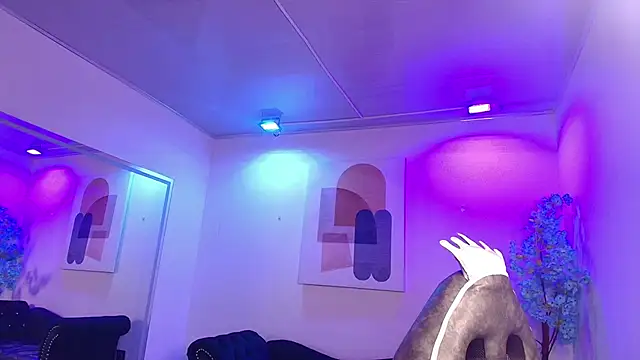 Ritsuka berry online show from October 8, 2025, 2:57 am