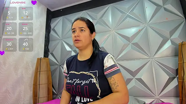 GreciaFox1 online show from November 6, 2025, 11:14 am