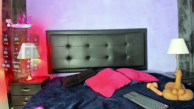 GreciaFox1 online show from February 5, 2026, 12:01 pm