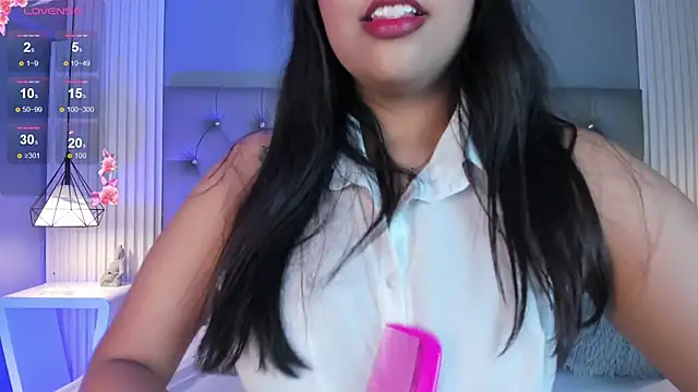 SofiAdanss online show from October 24, 2025, 11:42 am