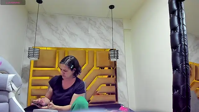 Luciifeer  online show from October 21, 2025, 8:41 pm