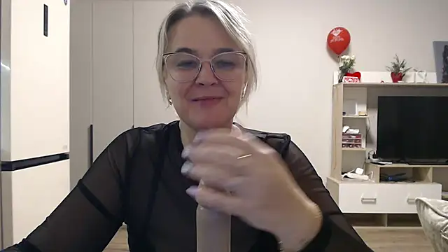 EleanoraDream online show from March 24, 2026, 7:25 pm