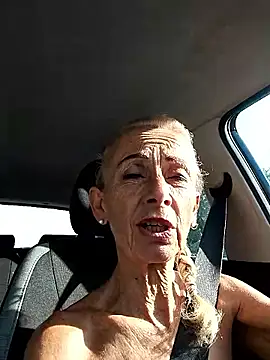 clarabell4 online show from September 22, 2025, 7:25 am