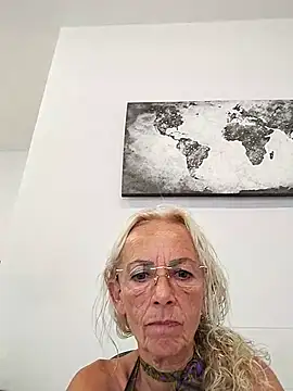 clarabell4 online show from July 13, 2026, 10:25 am