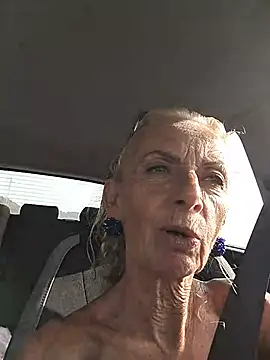 clarabell4 online show from July 17, 2026, 6:43 am