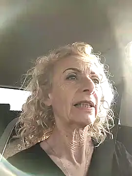 clarabell4 online show from March 11, 2026, 7:35 am