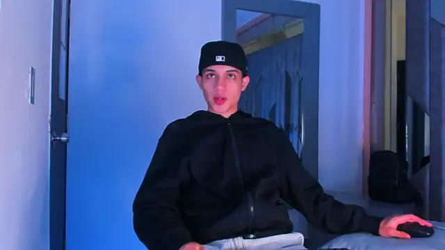 Sebax Young online show from April 12, 2026, 4:49 am