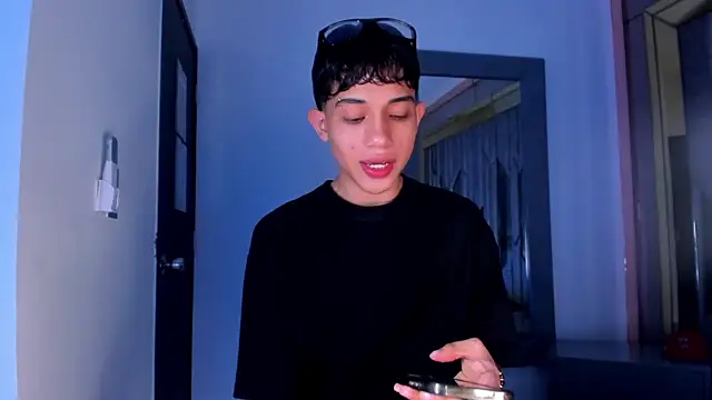 Sebax Young online show from February 28, 2026, 8:19 pm