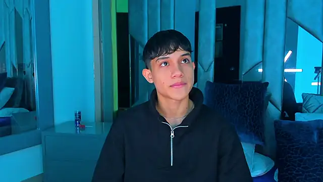 Sebax Young online show from September 18, 2025, 4:26 am