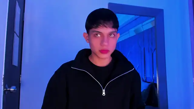 Sebax Young online show from March 28, 2026, 3:51 am