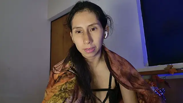  MoonLipson  online show from October 18, 2025, 10:01 pm