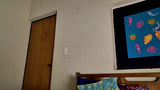  MoonLipson  online show from September 9, 2025, 4:44 am