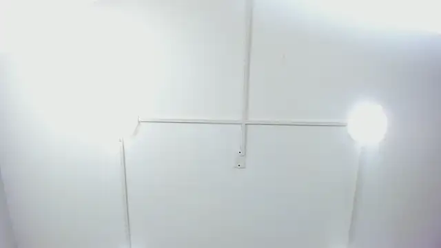 ThaliaCross online show from September 14, 2025, 1:00 pm