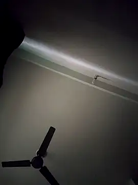 cute radhikaa online show from November 8, 2025, 7:23 am