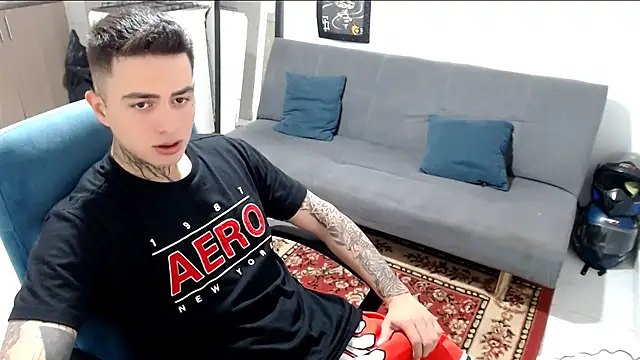 santii ss online show from December 2, 2025, 2:41 pm