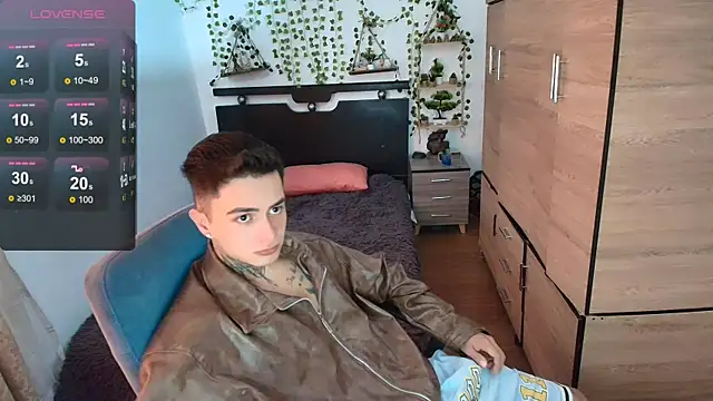 santii ss online show from April 20, 2026, 2:18 pm