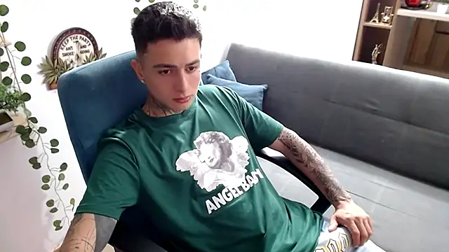 santii ss online show from March 20, 2026, 2:23 am