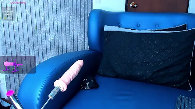 hot boy 04 online show from September 13, 2025, 1:11 pm