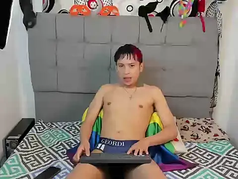 jake hott1 online show from September 30, 2025, 12:33 pm