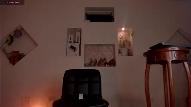 Chloe cooperr online show from October 26, 2025, 9:10 am