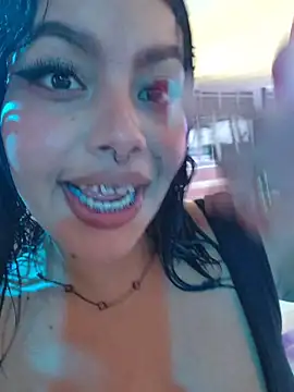 Snapshot of Yessica_Lopezz chatting on April 5, 2026, 11:28 am Yessica Lopezz online show from April 5, 2026, 11:28 am