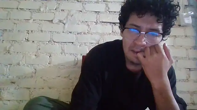 Snapshot of LecheDeSoya666 chatting on May 1, 2026, 6:13 pm LecheDeSoya666 online show from May 1, 2026, 6:13 pm