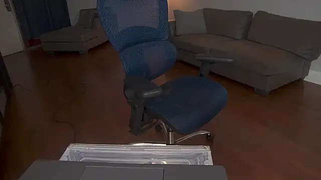 lolateton online show from September 29, 2025, 1:12 am