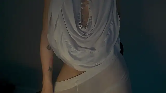 lolateton online show from October 9, 2025, 2:01 am